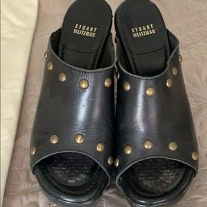 Gorgeous Stuart Weitzman clogs Size 8.5